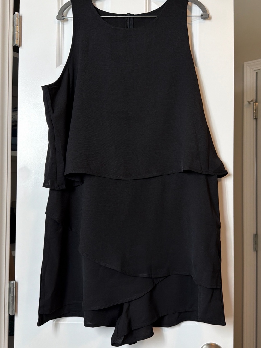 SHEIN Black Layered Sleeveless Romper